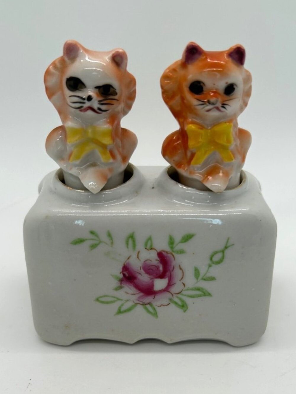 Vintage Ceramic Cat Salt & Pepper Shakers Nodders Floral Base Orange & White
